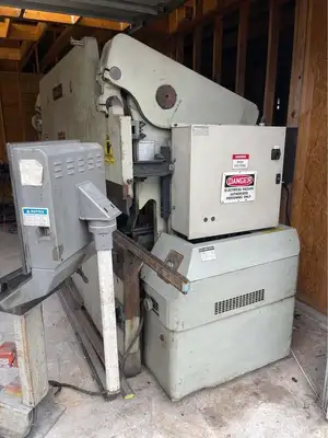 2000 ACCURPRESS 710010 Press Brakes-Hydraulic Power | Asset Exchange Corporation (6)