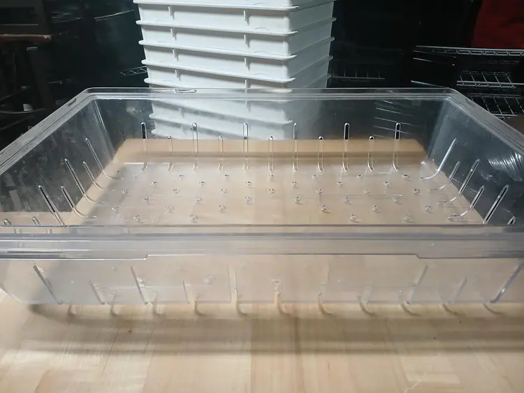 Used CAMBRO 1826CLRCW Restaurant Storage Containers Tennessee US | BAKE Marketing #901969