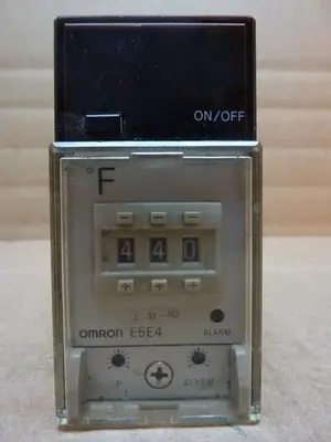 USED OMRON E5E4-R91J