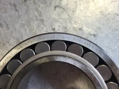 NEW SKF 22226 EK/C3