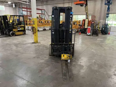 2011 YALE ERC050VG Electric Forklift Trucks | Steam Well LLC (2)