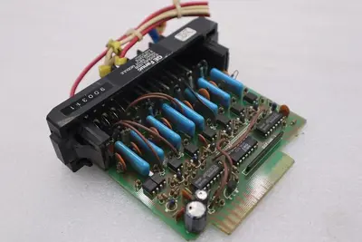 GE FANUC IC610MDL125B 115 VAC INPUT MODULE 8 CIRCUITS  STOCK L-572C