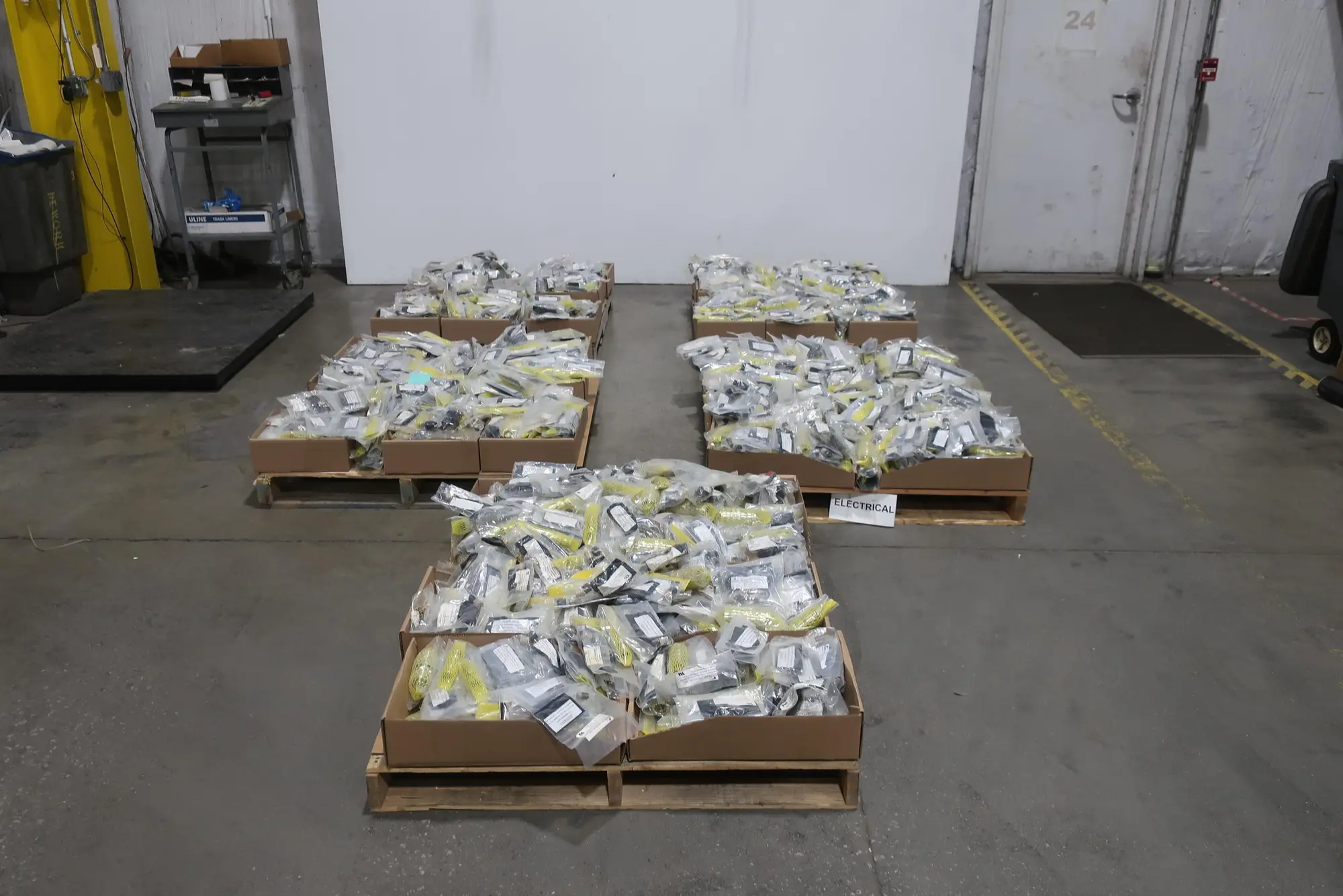 5 PALLETS OF ASSORTED SOURIAU PLUG KITS