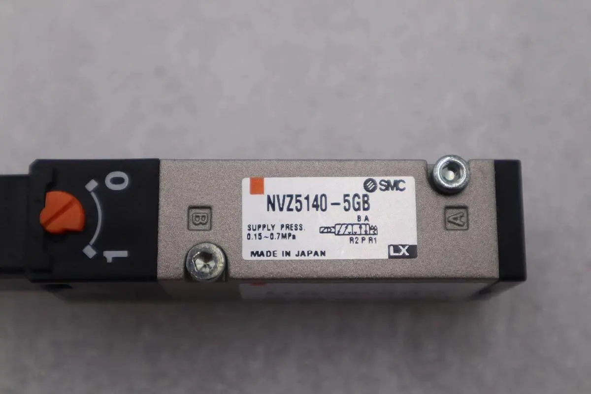 NEW OPEN BOX SMC NVZ5140-5GB VALVE STOCK S-383