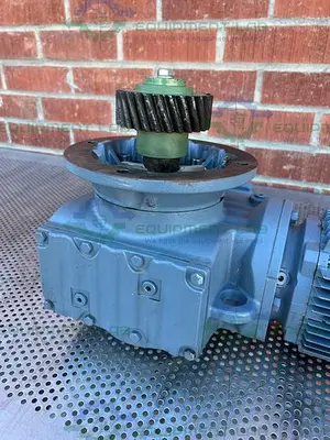 USED SEW EURODRIVE SAF77 DRE100LC4BE5/TF  GEAR MOTOR 1455/154 R/MIN