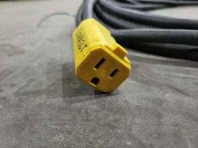 98 ft SOOW Power Extension Cord 14/3 AWG 15A 125V