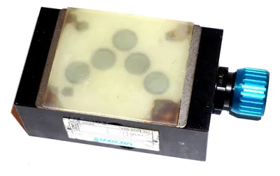 NEW VICKERS DGMXC5AABH11 HYDRAULIC VALVE
