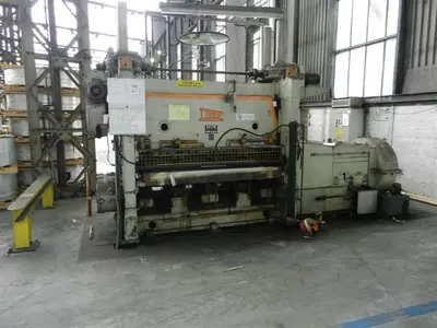 USED LISSE STRAIGHTENER 1000 X 18MM > 2200 X 5MM