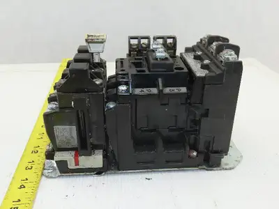 Allen Bradley 500F-AOD930 Sec. C Contactor Size 0 5Hp Starter 3P 120V Coil Relay