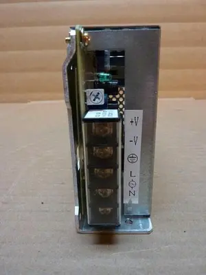 USED OMRON S82J-5524
