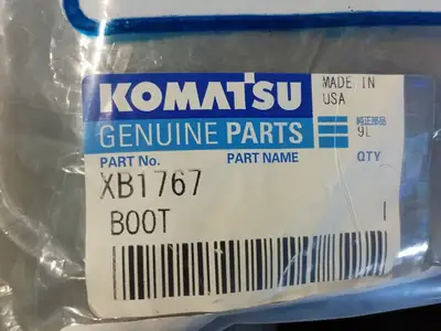 NEW KOMATSU XB1767