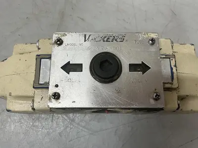 USED VICKERS DG4S-5-2C-W-T-11