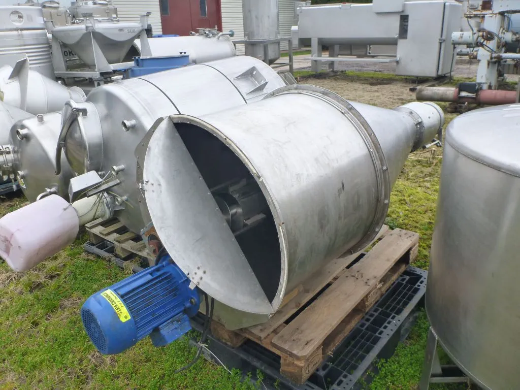 Used 350 L Volume Vertical Powder Screw Mixer With Bucket Conveyer