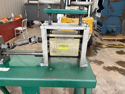 USED 2011 STRIP TECH CABLE STRIPPER