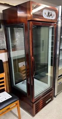 17-0111 True G4SM-23-LD 28” Self Service Self Contained Bakery Cooler Case