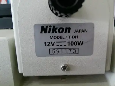Nikon Eclipse TE2000-S Inverted Microscope W/ 2 Objectives, Lamp & Power Supply