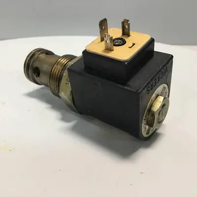 USED VICKERS SV116C024DG