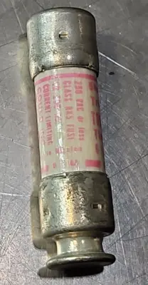 Gould Shawmut TR6 1/4R Tri-onic Electrical Fuses 6 1/4 A. Loc4E-23