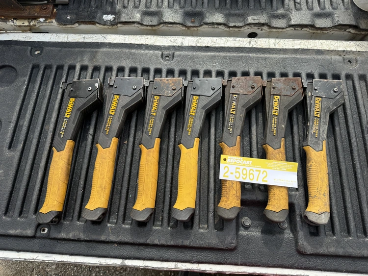 Used DEWALT SLAP STAPLER _UNKNOWN_ Staplers Michigan US | Miedema Asset Management Group #1174412