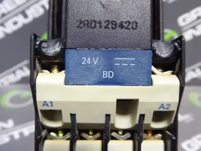 Telemecanique Contactor CA3 DN31 24VDC Coil Used