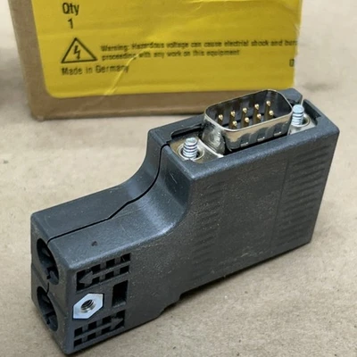 NEW Turck A9421
