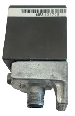 NEW TURCK BI20U-CA40-AP6X2-H1141/S1590 W/BS2.1 SENSOR 10-30VDC 200MA