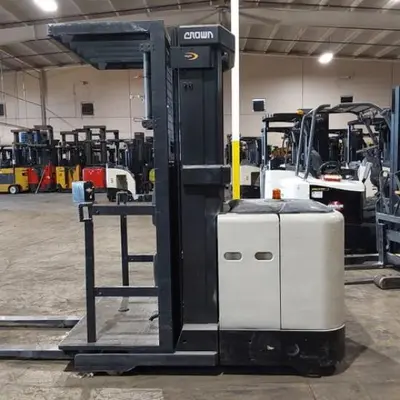 USED 2016 CROWN SP3510-30