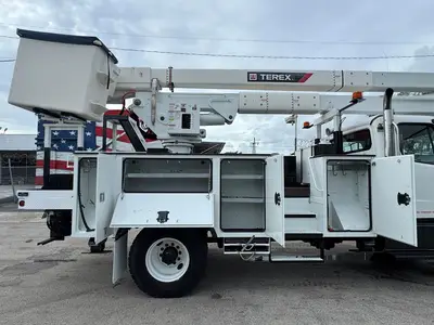 Used 2019 FREIGHTLINER M2 106 Tractors & Trailers Florida US | Truck and Van Outlet #1506263