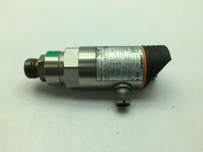 Ifm Efector PY7722 Pressure Flow Sensor 1126a 1000 psi 24VDC