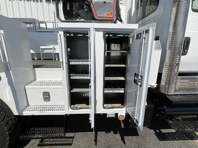 Used 2013 INTERNATIONAL 7500 Bucket (boom) trucks California US | Big Truck & Equipment #1412281