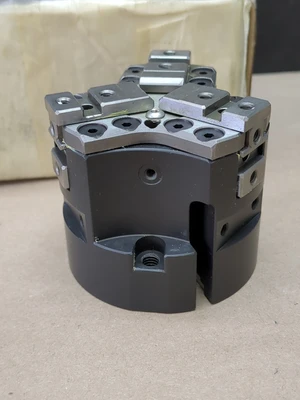 New Effecto OE871PBE 3-Jaw Parallel Gripper (Fast Shipping)