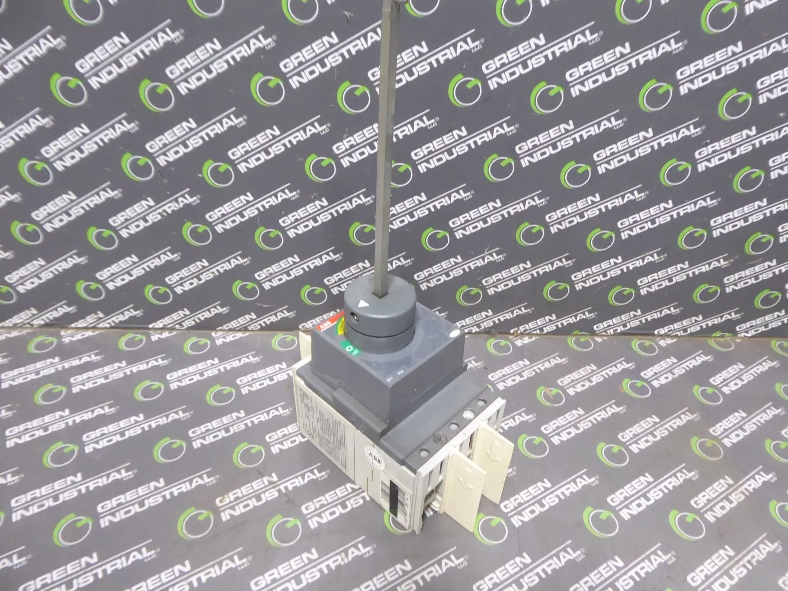 ABB SACE Tmax 90 Amp Rotary Circuit Breaker Type T2H 480VAC Used