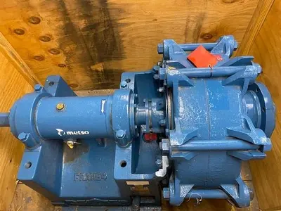 NEW 2001 METSO SRL 8X6 CHROME WITH HASTELLOY