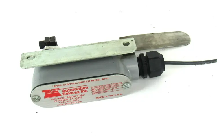 Used AUTOMATION DEVICES INC 8761 Industrial Controls | Industrial Parts R Us Inc. #381112