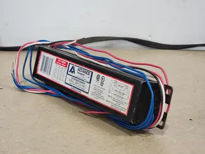 USED ADVANCE TRANFORMER CO VEL-2P32-SC