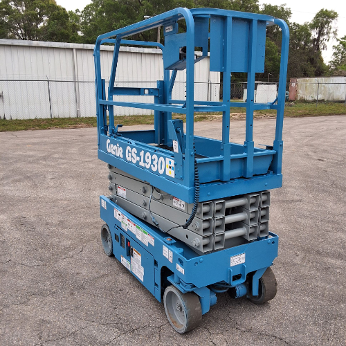 USED 2018 Genie GS-1930