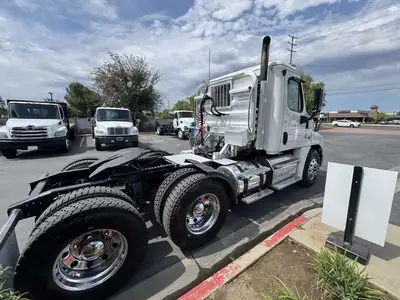 Used 2018 FRHT 12564ST Conventional trucks California US | Commerce Truck Equipment Sales #1548754