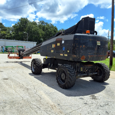 USED 2012 JLG 800S