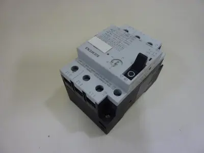 USED SIEMENS 3VU1 300-1MG00