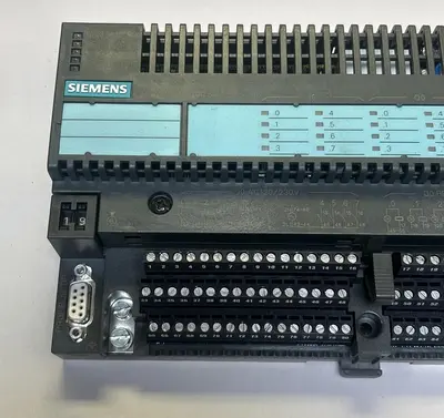 USED SIEMENS 200B-8DI/8RO-AC