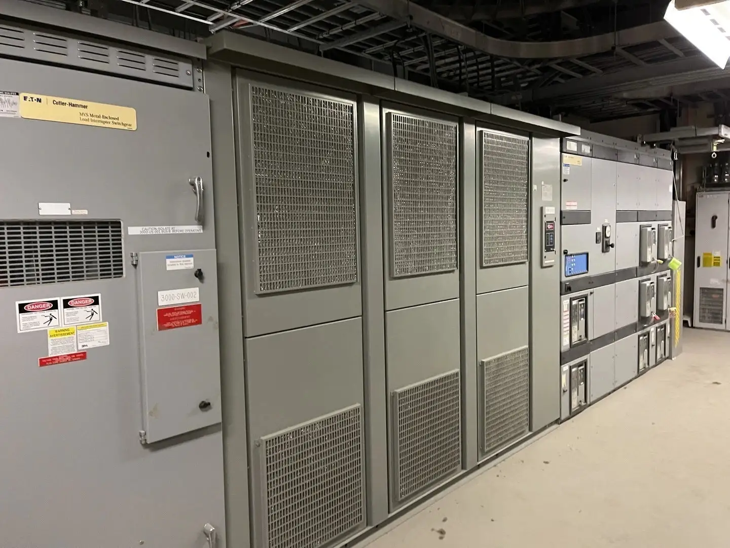 4000A Power Distribution Center w/ 3000kVA Transformer