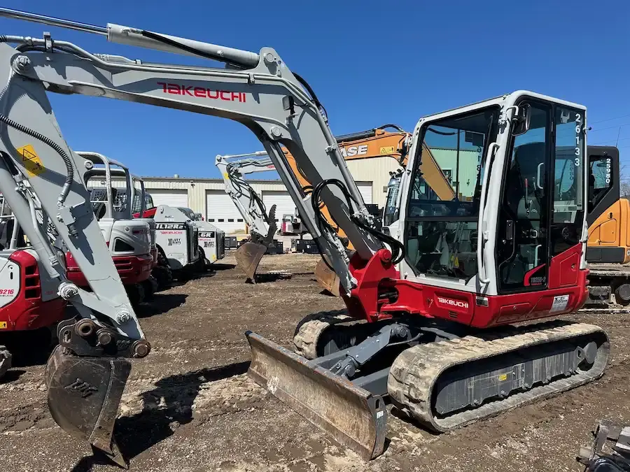 USED 2022 Takeuchi TB250-2