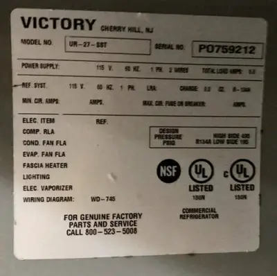 VICTORY UR-27-SST Under Counter Refrigerator w/Stainless Steel Top