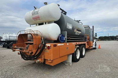 Used 2015 PETERBILT 567 Tractors & Trailers Texas US | Roll Off Truck World #1486373