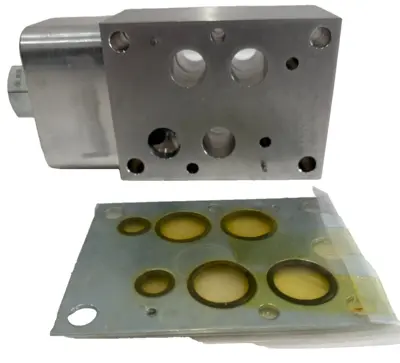NEW SUN HYDRAULICS DKT MANIFOLD VALVE BLOCK OCE2-A2