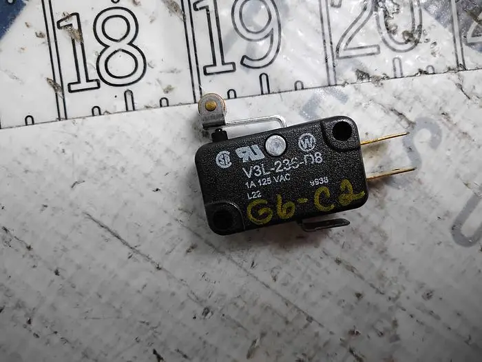 Used UNIVERSAL INSTRUMENTS 47082601  V3L-236-D8 Relays & Switches Florida US | SMT Resource #487198