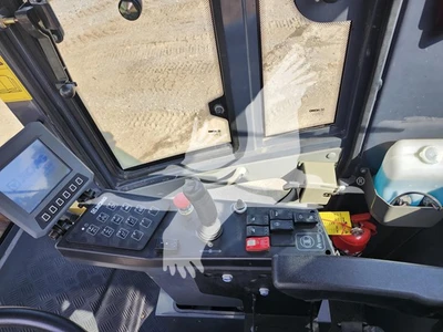 USED 2022 XCMG CV123PDU