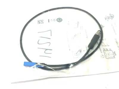 NEW SICK T-SLOT CYLINDER SENSOR PNP 10-30VDC