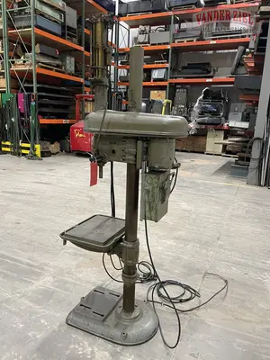 Used DELTA 124-2783 Drills Michigan US | Vander Ziel Machinery Sales #482550