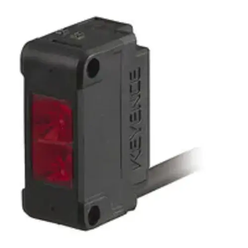 Keyence PZ-G62EN Square Retro-Reflective M12 Connector Type With Cable, NPN [New]